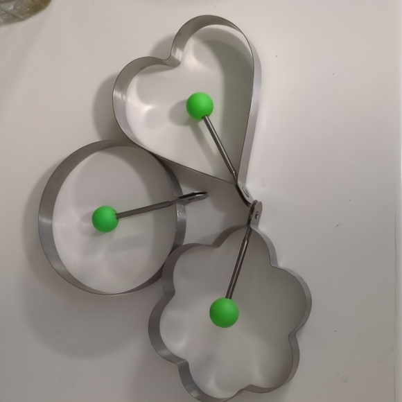 Mix&Match 3/$25 - 3 x Stainless Steel Mold for Pancakes, Fried Eggs - Picture 3 of 4